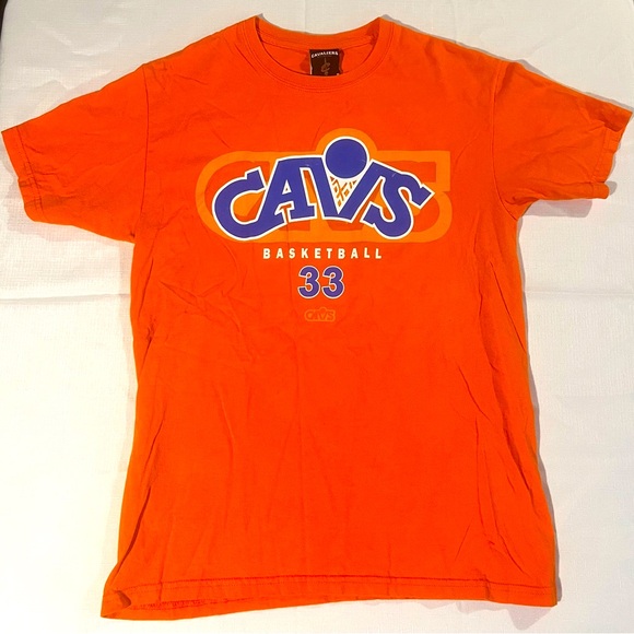 Cleveland Cavaliers Shirt Mens MEDIUM Orange Short Sleeve NBA Cavs #33 O’Neil - Picture 1 of 11